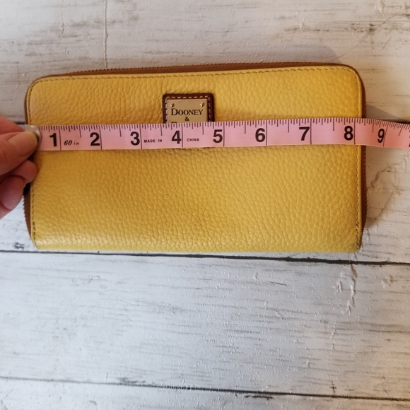 Dooney & Bourke Pebble Grain Leather Large Zip Around Wallet - Picture 10 of 11